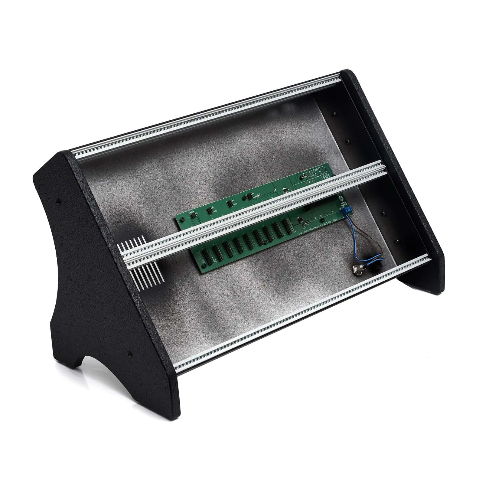 Erica Synths Aluminium Powered Skiff Case 2 x 84HP (Vertical) - Image 2